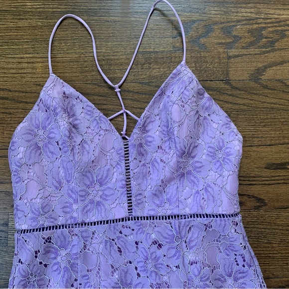 NBD - floral embroidered lilac dress - Picture 10 of 11